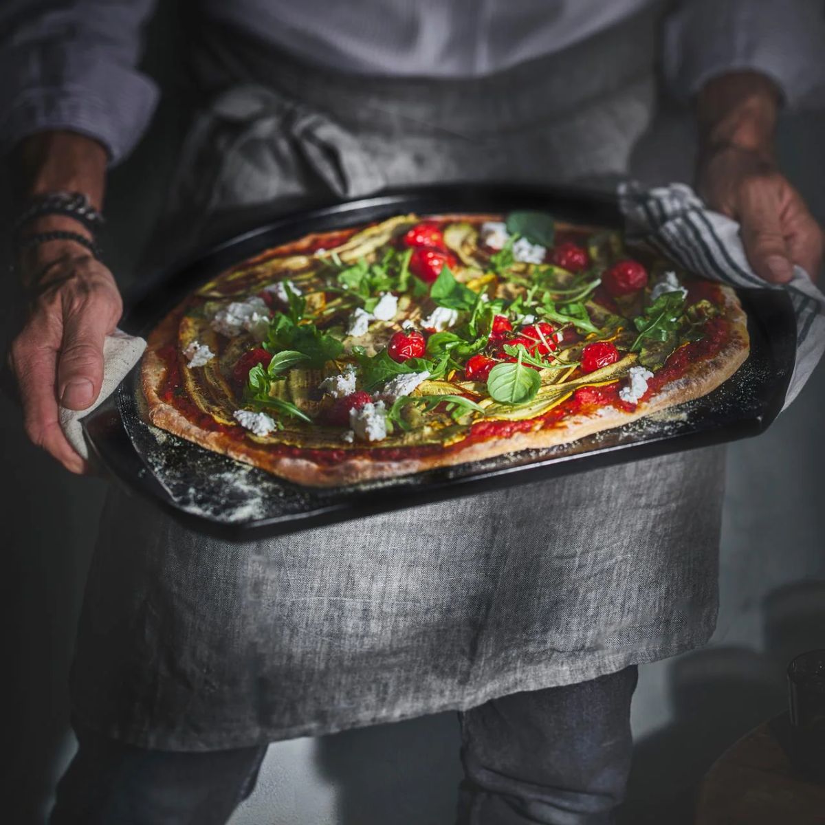 Bandeja de Pizza Para Parrilla Negro Emile Henry