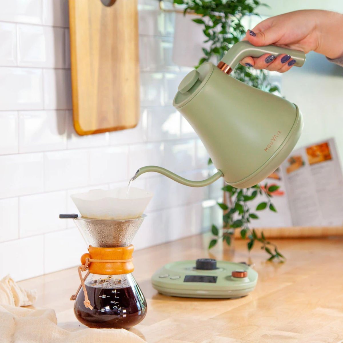 Hervidor Eléctrico Inteligente Cuello de Cisne Mouvair